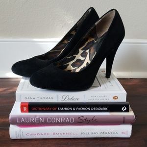 Jessica Simpson black pump